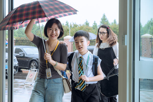 开学报到日,南通惠立学校